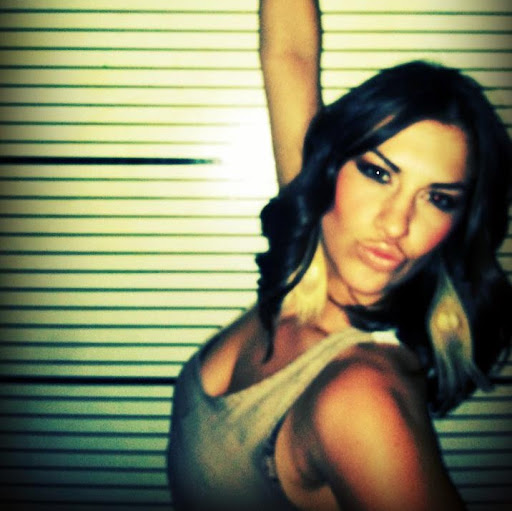 Elizabeth Frey Photo 16