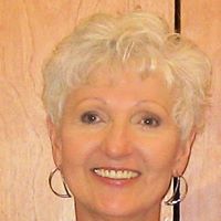 Colleen Larsen Photo 13