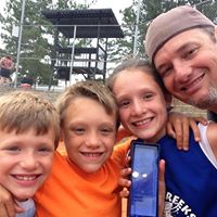 Laura Forbes Photo 15