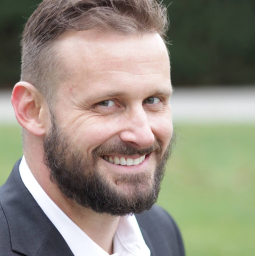 Daniel Pierce Photo 31