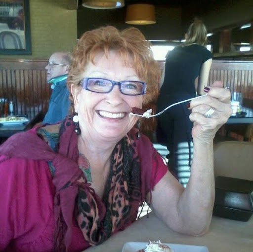Connie Tracy Photo 33