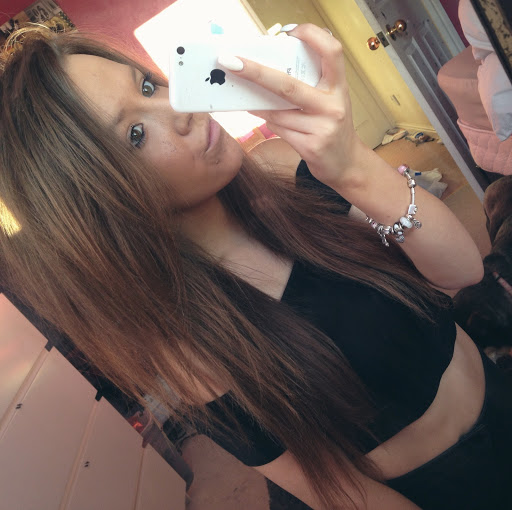 Courtney Dawson Photo 20