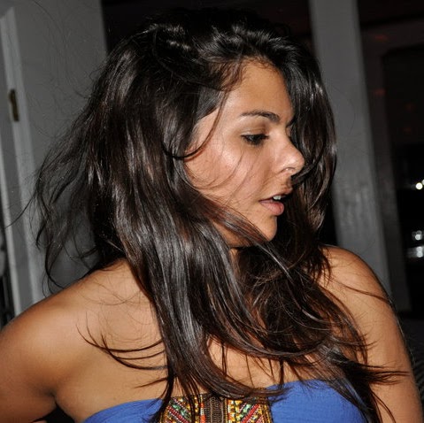 Michelle Morales Photo 12