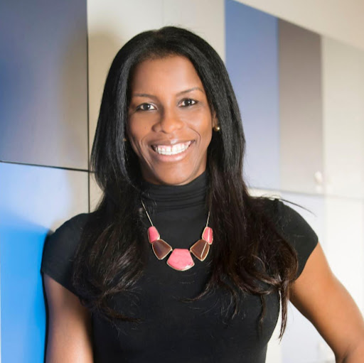 Elia Santos Photo 11