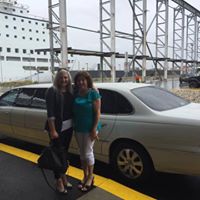 Michelle Markham Photo 12