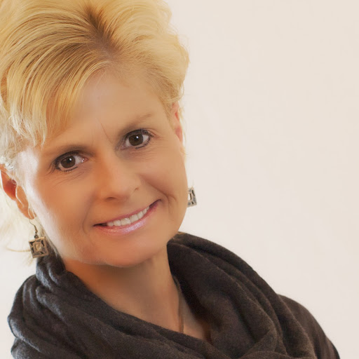 Kathryn Jennings Photo 14