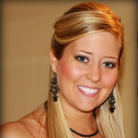 Julia Bowen Photo 24