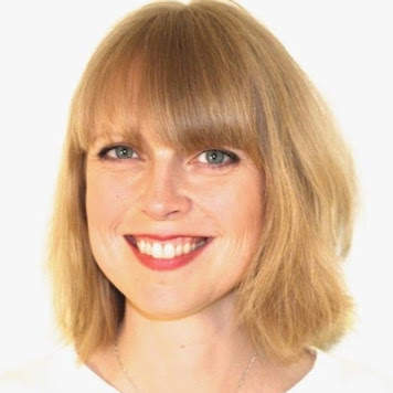 Angela Mackenzie Photo 27