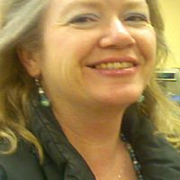 Terri Calvert Photo 25
