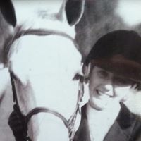 Molly Gilbert Photo 36