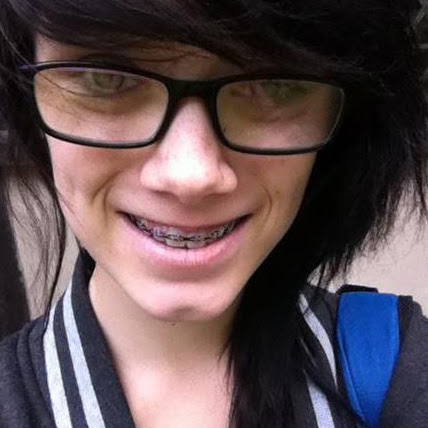 Elizabeth Lund Photo 36