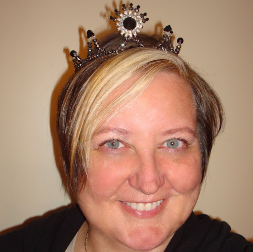 Christine Pratt Photo 27