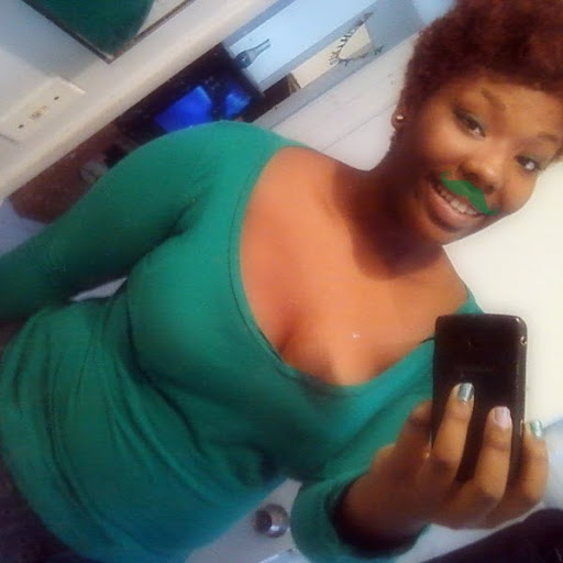 Michele Lewis Photo 17