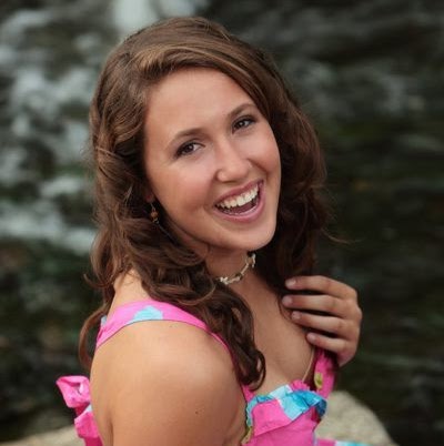 Brooke Taylor Photo 39