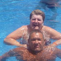 Angela Hamill Photo 4