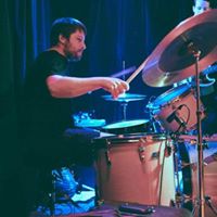 Phil Elliott Photo 38