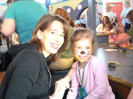 Jennifer Larson Photo 59