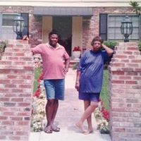 Tamara Leach Photo 15