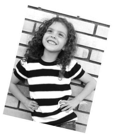 Sandra Cain Photo 30