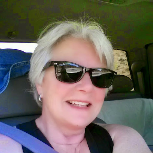 Suzanne Day Photo 17