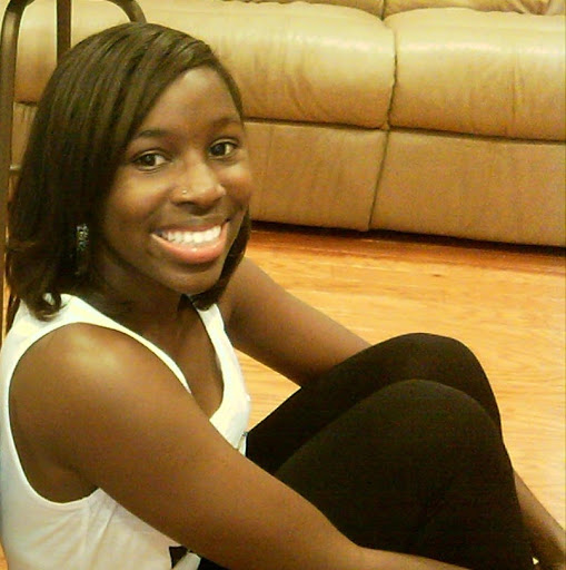 Angela Kemp Photo 34
