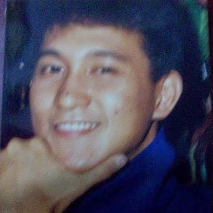 Edward Robles Photo 25