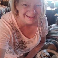 Debbie Duarte Photo 7