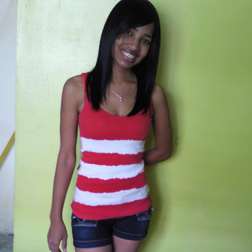 Esmeralda Santana Photo 8