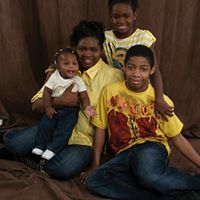 Angela Griggs Photo 33