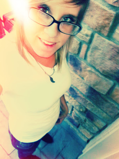Kristina Graves Photo 3