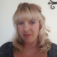 Michelle Briggs Photo 21