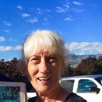 Mary Stahl Photo 17