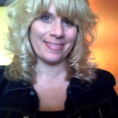 Kim Nicholas Photo 13