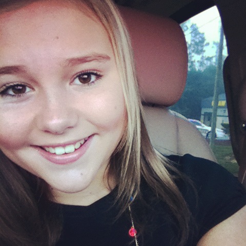 Caitlyn Davis Photo 34