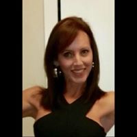 Jennifer Goss Photo 32