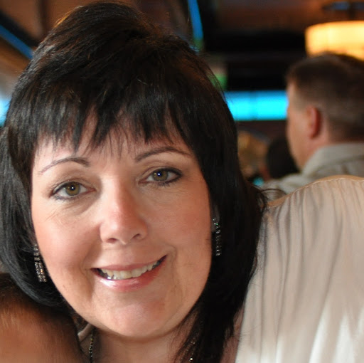 Catherine Holland Photo 19