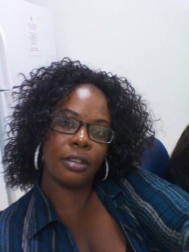 Helen Henderson Photo 40