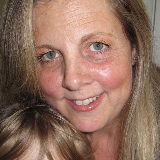 Susan Emery Photo 32