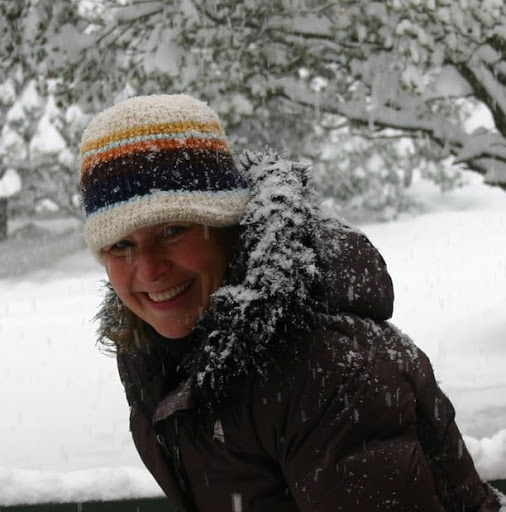 Julie Everett Photo 15