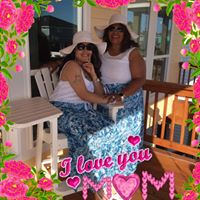 Stephanie Dennis Photo 31