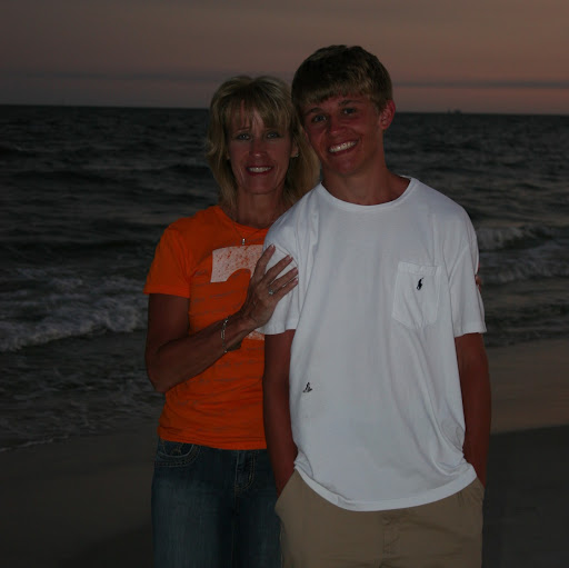 Elizabeth Baugh Photo 9