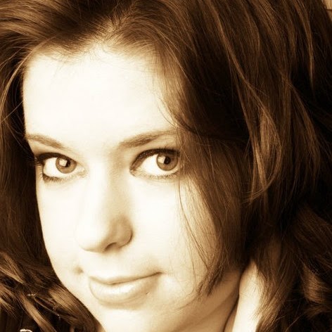 Kristie Clark Photo 33