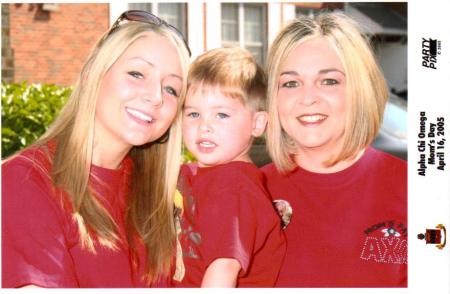 Michelle Wyatt Photo 28