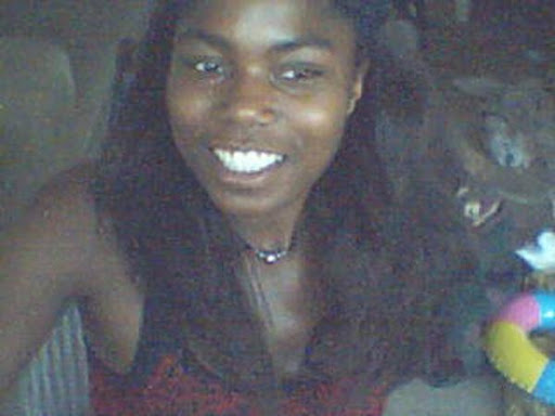 Danielle Golden Photo 30