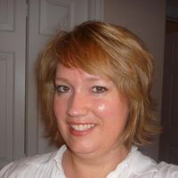 Jennifer May Photo 14