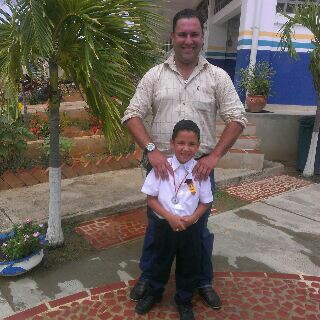 Robert Diaz Photo 11