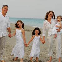 Jennifer Lesser Photo 6