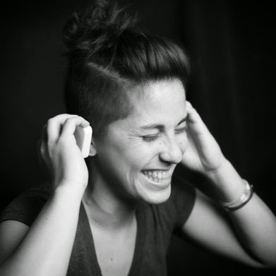 Allison Rowe Photo 8