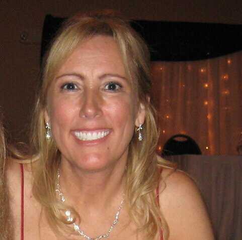 Vickie Ross Photo 36