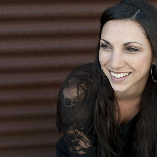 Stacy Estrada Photo 8